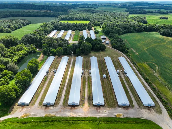 1432 State Route 797, Calhoun, KY 42327