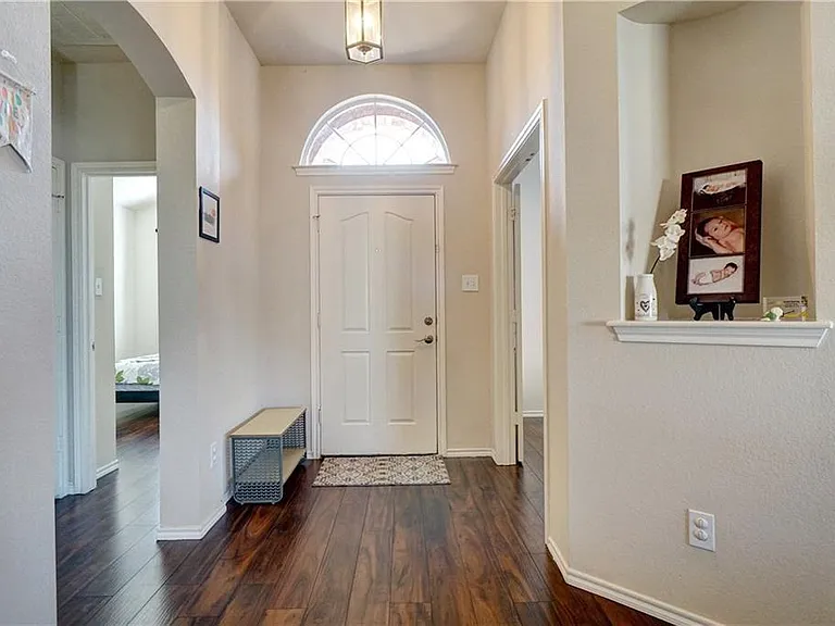 12833 Danville Dr — Photo 15