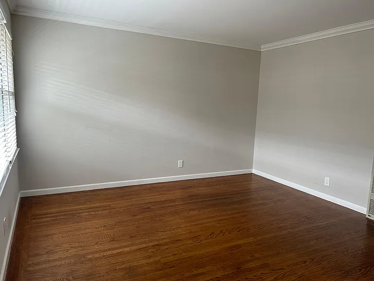 2818 Taraval St #5 — Photo 3