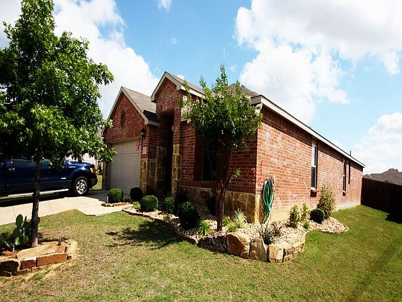 3rd image of 1266 Wysteria Ln