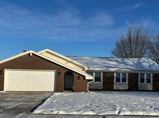 800 W Roberts Ave, Marion, IN 46952