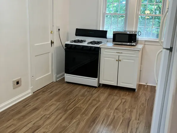 710 22nd St S APT 4, Arlington, VA 22202