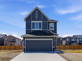 53 N Snowberry Cmn SE, Calgary, AB T3M 4H4
