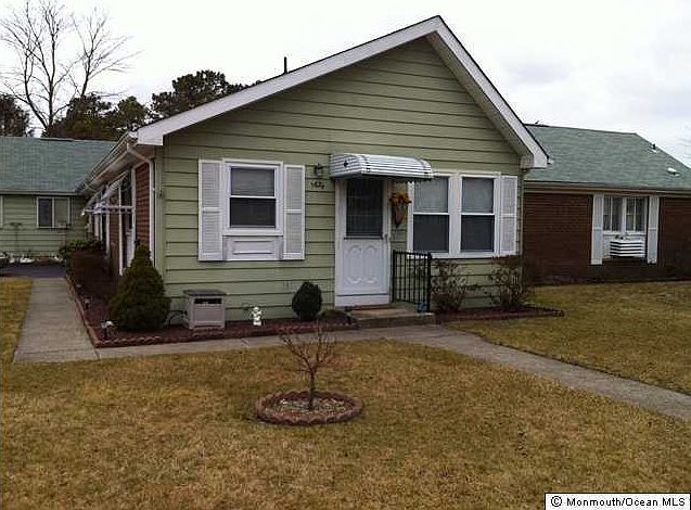 1st image of 162 Hudson Parkway #B