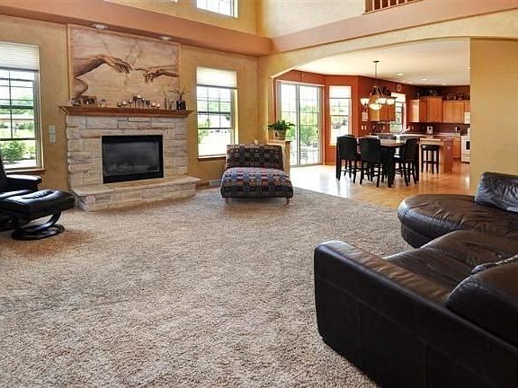 5th image of W273N1606 Riverland Ct