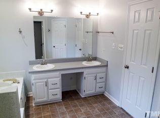 4913 Liverpool Ln, Raleigh, NC 27604