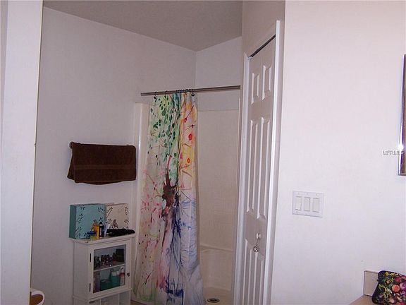 5th image of 412 Jessamine Dr