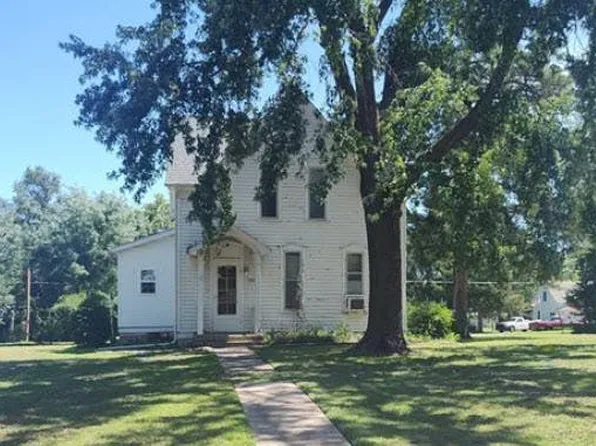 326 S Bridge St, Enterprise, KS 67441