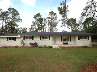 609 E Stanfill St, Hahira, GA 31632