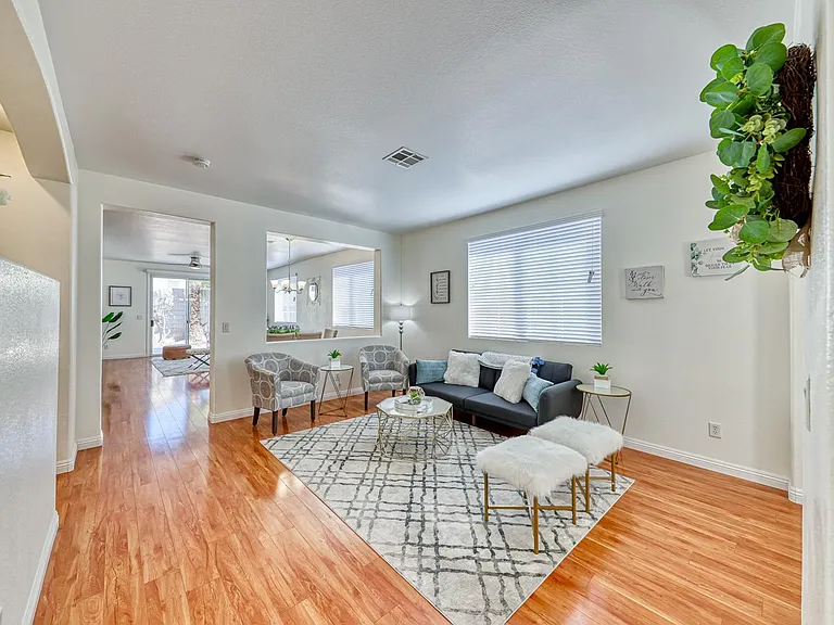 9772 Ridgebluff Ave — Photo 13