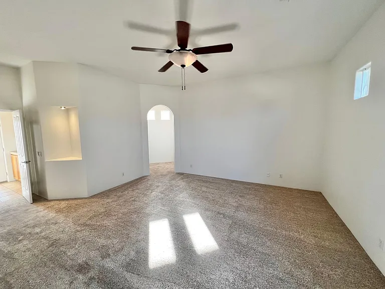 40921 Hovley Ct — Photo 14