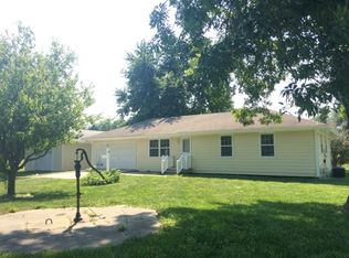 102 S Port Arthur Rd, Trimble, MO 64492