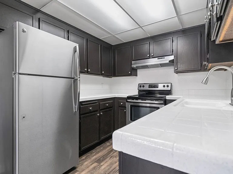 Bonita Heights Apartments — Photo 12