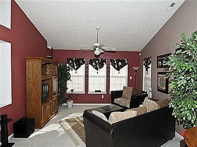 2nd image of 1167 S Vicksburg Dr