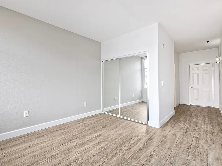 1643 6th Ave #402 — Photo 19