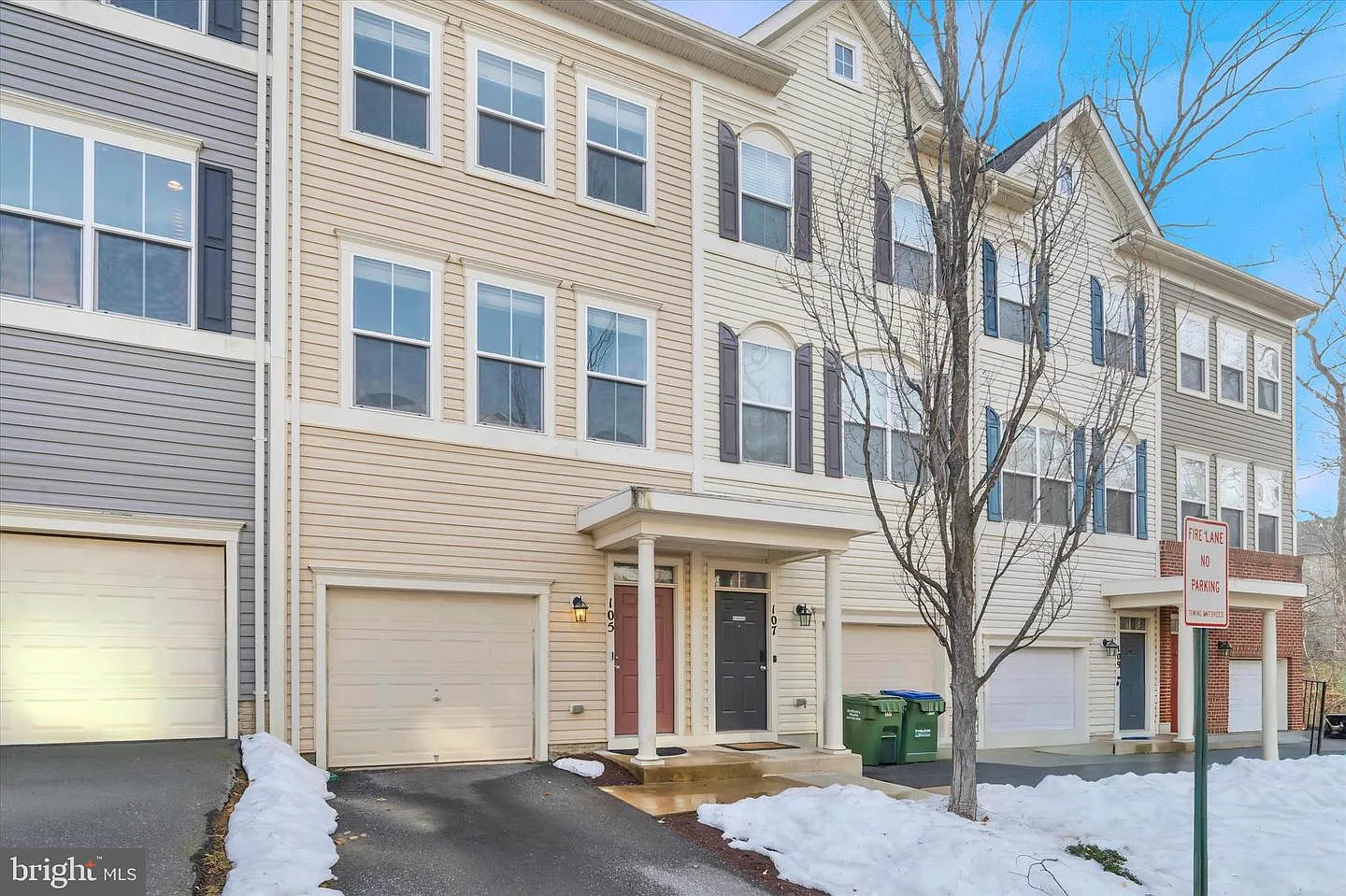 105 Nestors Pl #503 photo 1