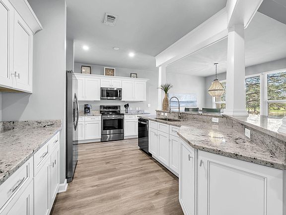 5th image of 8562 Turnberry Dr #8562