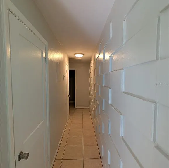 805 NW 40th Ave — Photo 9