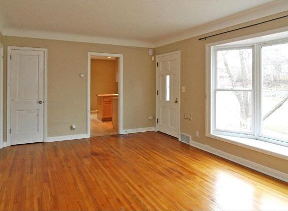4th image of 535 Maryland Ave E