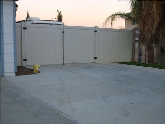 4th image of 11444 Edmonson Ave