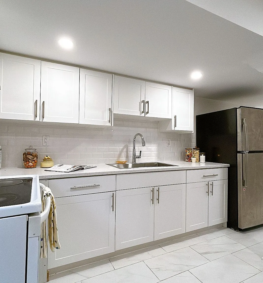 3 bed, $2,200 — Photo 2