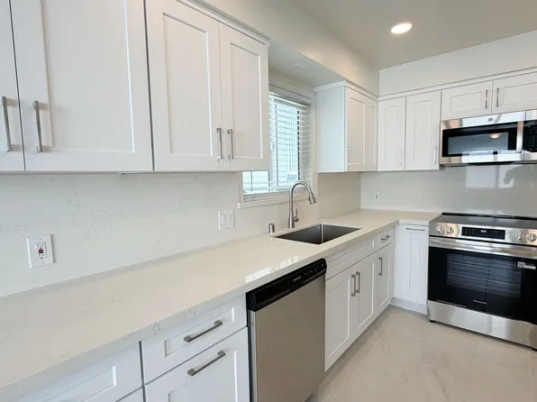 621 Manhattan Beach Blvd., 621 Manhattan Beach Blvd APT A, Manhattan Beach, CA 90266