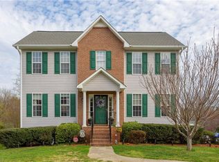 4555 Stimpson Ridge Dr, Pfafftown, NC 27040