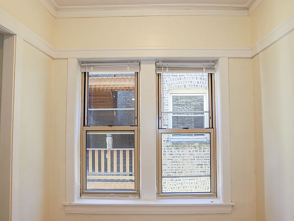 2nd image of 1357 W Greenleaf Ave APT 2A