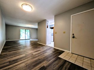 310 N 11th St #4, Oskaloosa, IA 52577
