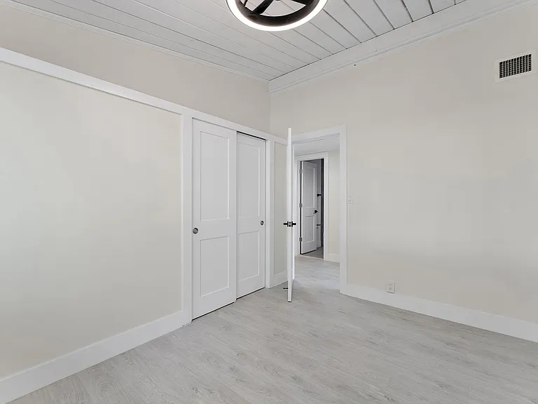 474 Enfield St — Photo 13