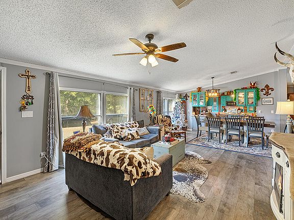 4th image of 708 Cummings Ln