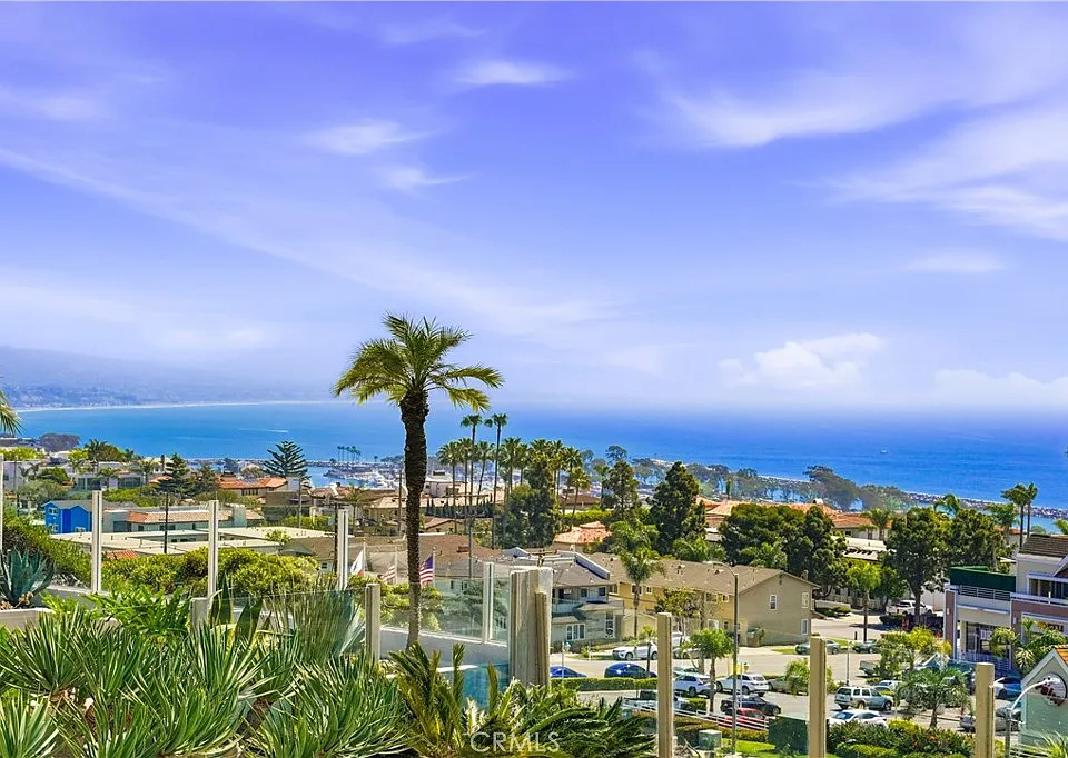 83 Palm Beach Ct