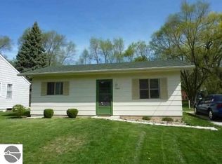 1204 Robert St, Mt Pleasant, MI 48858