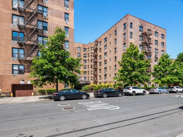 2546 East 13th Street image 1 of 1