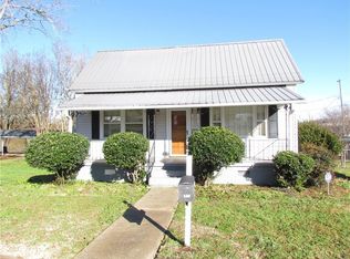 10 Fuller St, Pelzer, SC 29669