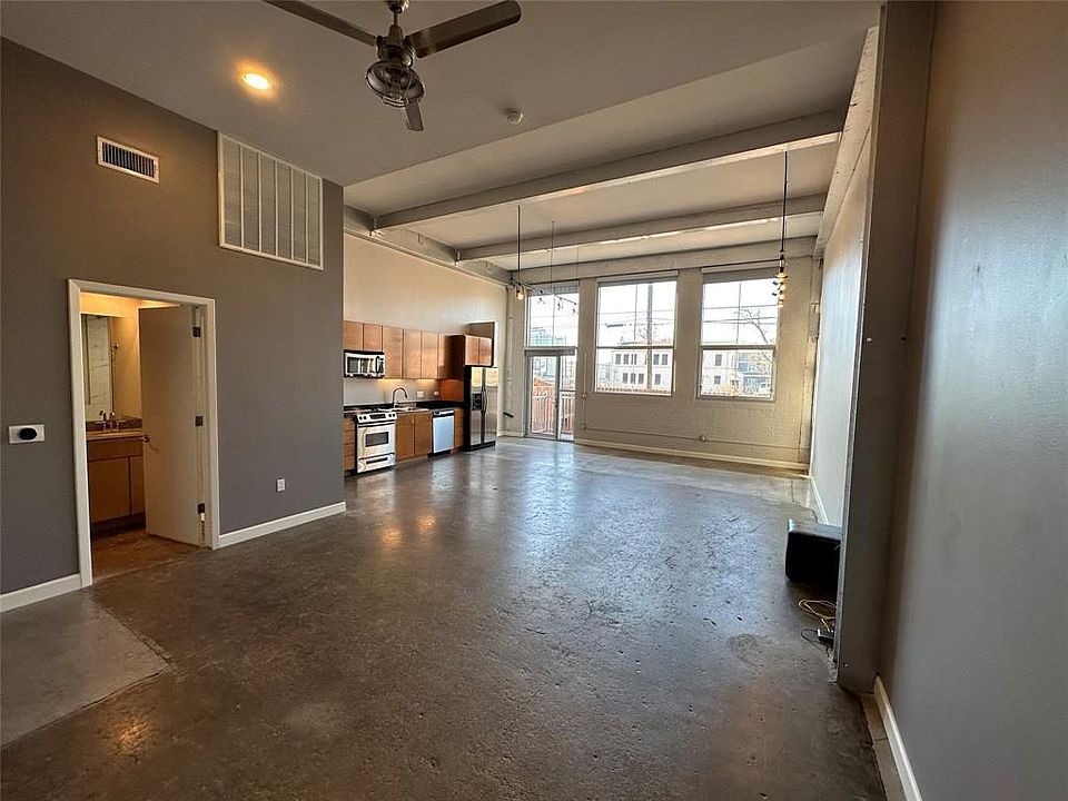 1st image of 1312 Live Oak St APT 103