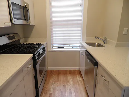 Rented by Bohemia Realty Group | media 7