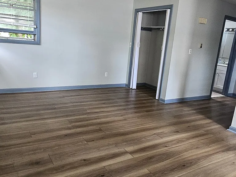 142 Bradford Ave #B — Photo 3