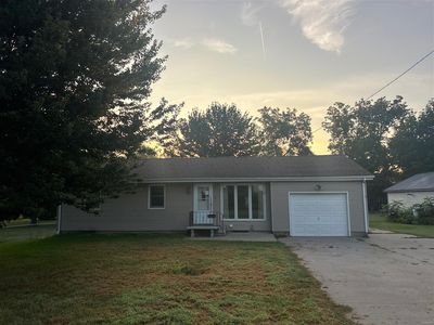102 N 8th Ave, Vinton, IA, 52349