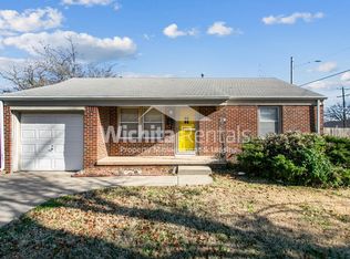 820 S Royal Rd, Wichita, KS 67207