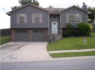 1408 NE 20th St, Blue Springs, MO 64029