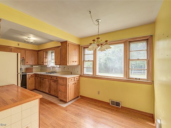 5th image of 7412 Craigmere Dr