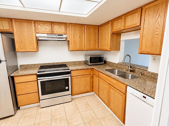 3rd image of 2050 Oleander Blvd APT 7104