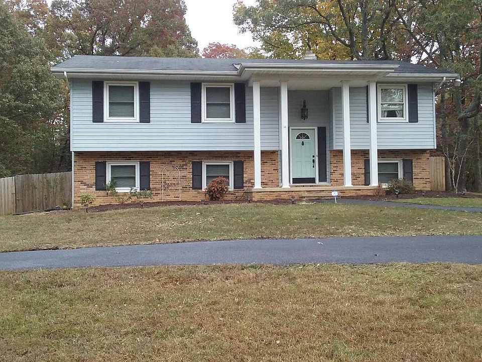 1st image of 22900 Town Creek Dr