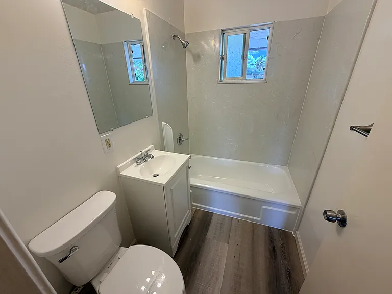 2080 Marlboro Ct #12 — Photo 6