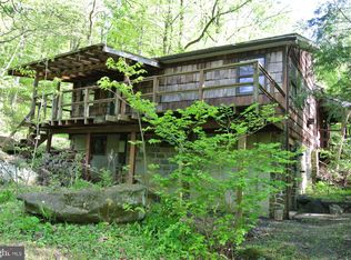 2565 Swamp Creek Rd, Green Lane, PA 18054