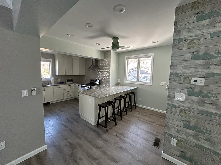 18 Park Ave #2 — Photo 17