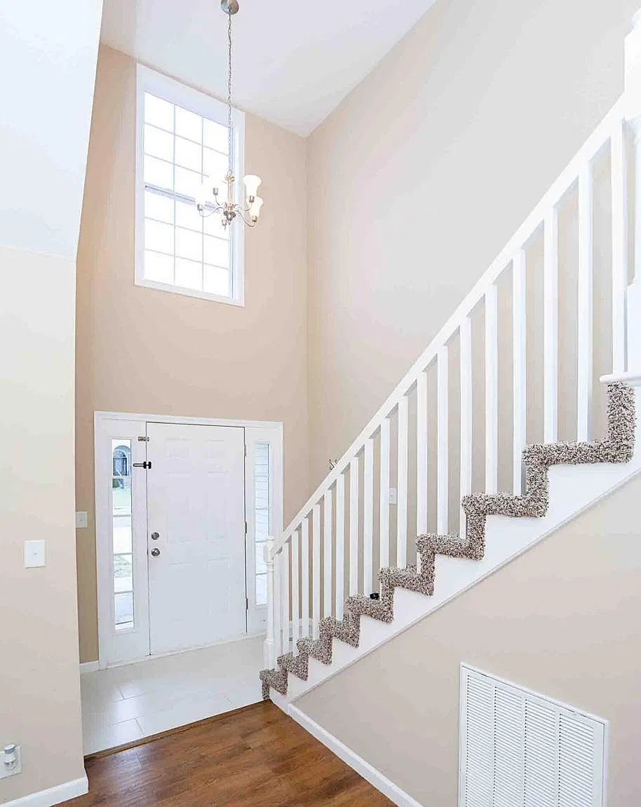 4 bed, 2.5 bath, 2174 sqft, $2,300 — Photo 4