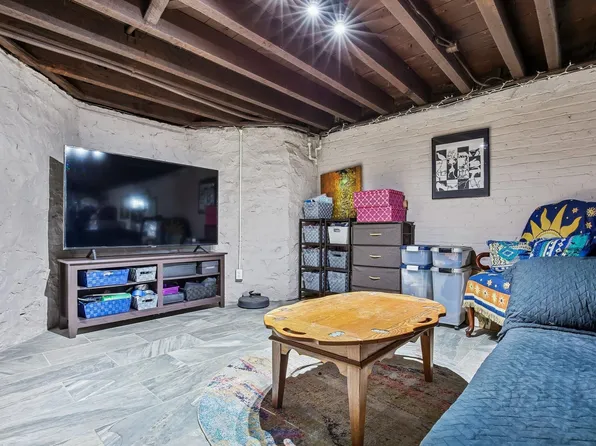 2014 New York Avenue image 20 of 32