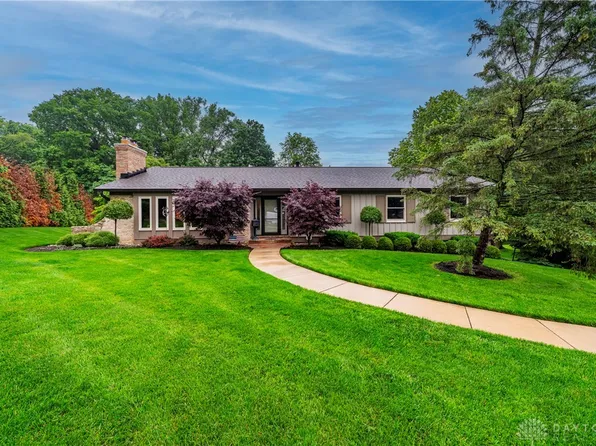 849 Barth Ln, Dayton, OH 45429